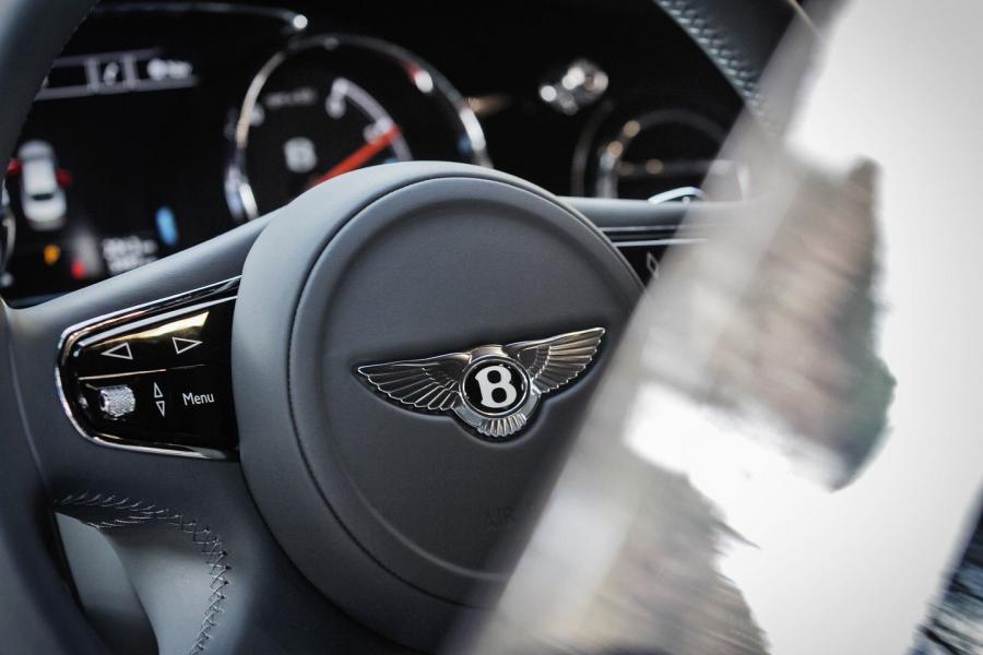  Bentley Mulsanne Speed 2015 года  (фото 81 из 117)